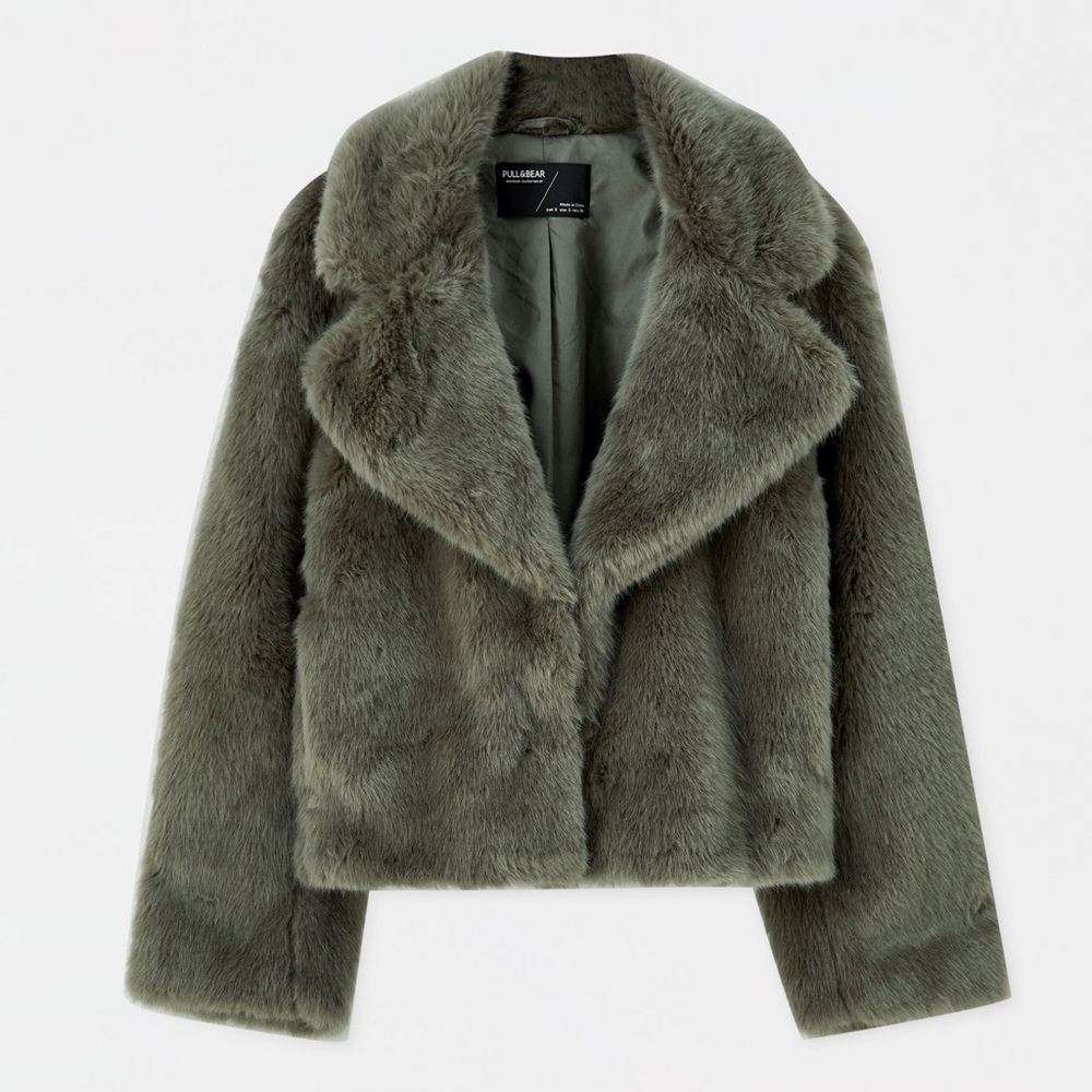 PULL&BEAR Faux Fur Coat L